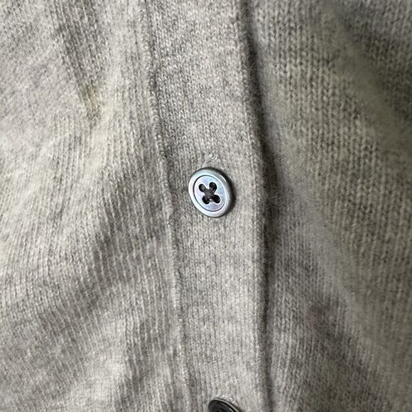 Banana Republic Women’s Small Merino Wool Cashmere Sweater Gray V-Neck Button Up - Picture 4 of 10